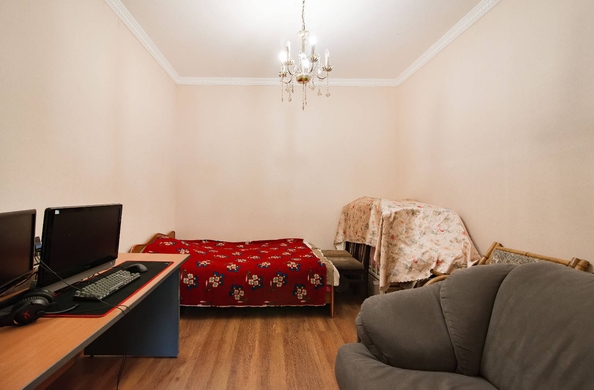 
   Продам 3-комнатную, 75 м², Макаренко ул, 6/1

. Фото 3.