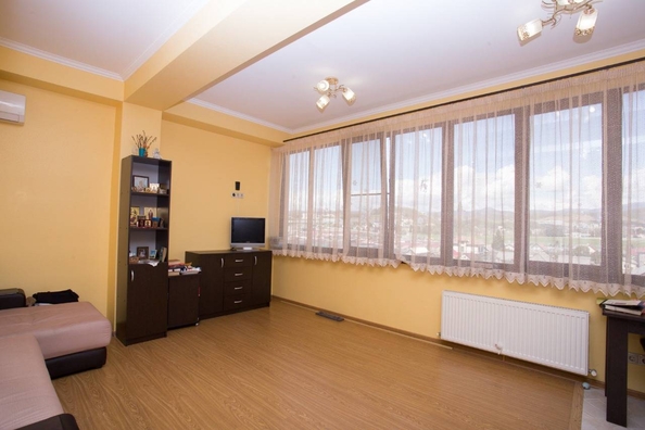 
   Продам 2-комнатную, 48 м², Молокова ул, 42А

. Фото 6.