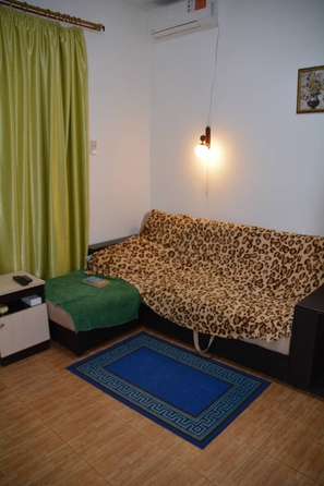 
   Продам 1-комнатную, 20 м², Просвещения ул, 153/3

. Фото 5.