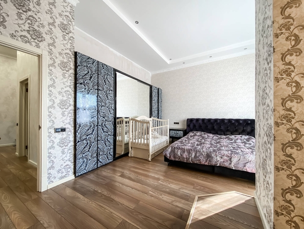 
   Продам 5-комнатную, 169 м², Бытха ул, 2/1

. Фото 18.