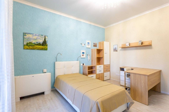 
   Продам 3-комнатную, 120 м², Войкова ул, 21

. Фото 21.