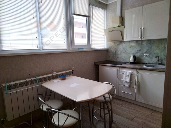 
   Продам 1-комнатную, 32 м², Симиренко ул, 71к1

. Фото 3.