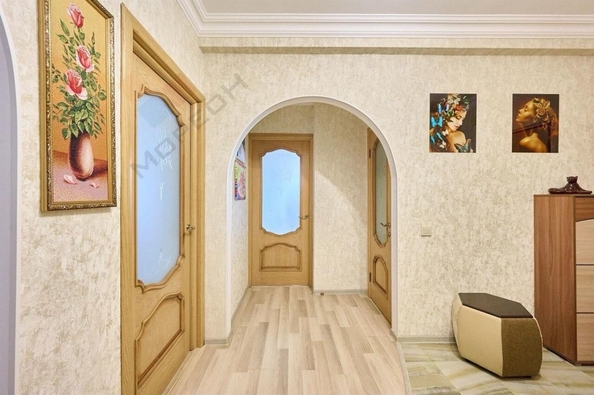 
   Продам 2-комнатную, 65.3 м², Монтажников ул, 5

. Фото 11.