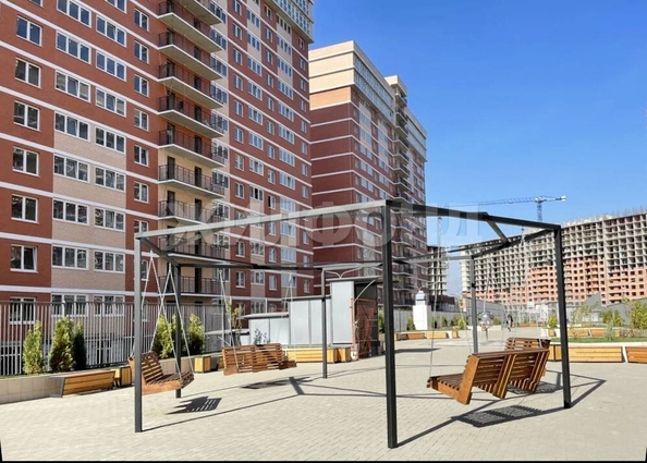 
   Продам 2-комнатную, 47.2 м², Западный Обход ул, 39

. Фото 10.