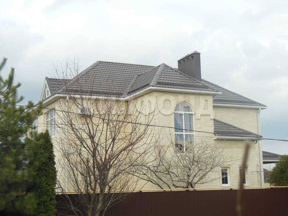 
   Продам дом, 300 м², Краснодар

. Фото 2.