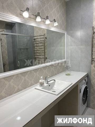 
   Продам 3-комнатную, 56 м², Ульянова ул, 122

. Фото 9.