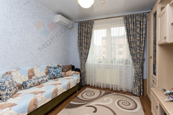 
   Продам 3-комнатную, 69 м², Героев-Разведчиков ул, 12

. Фото 11.