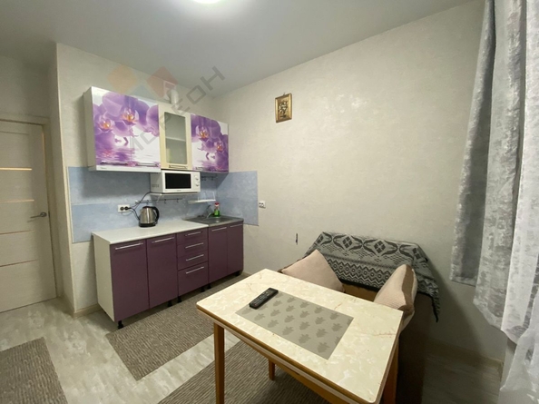 
   Продам 1-комнатную, 33.6 м², Комарова В.М. ул, 21Б

. Фото 3.