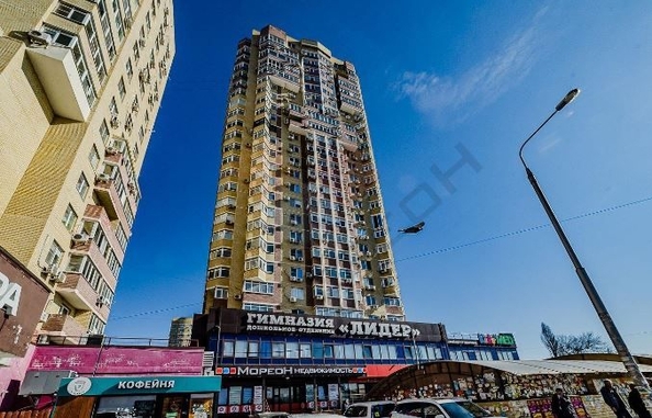 
   Продам помещение свободного назначения, 170 м², Российская ул, 72/1к2

. Фото 1.