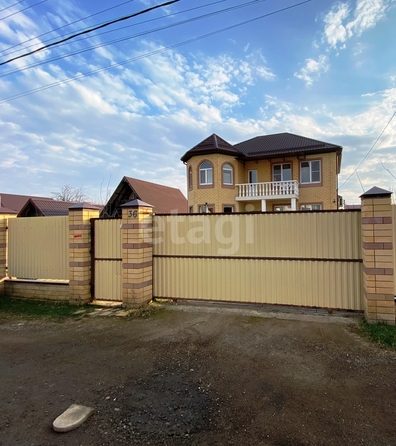 
   Продам дом, 140 м², Краснодар

. Фото 2.