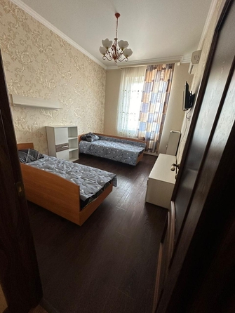 
   Продам 1-комнатную, 38 м², Кати Соловьяновой ул, 84

. Фото 11.