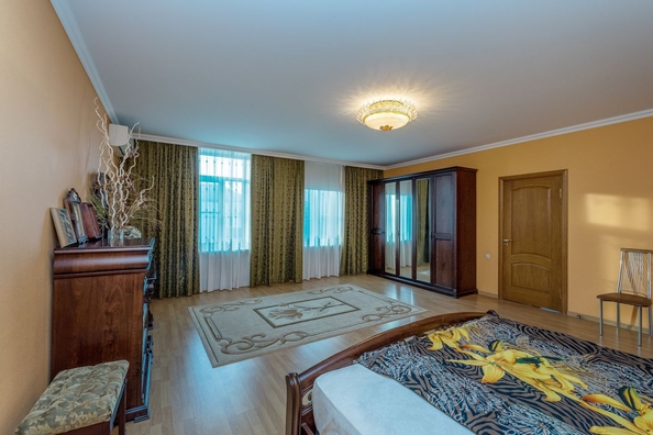 
   Продам дом, 240 м², Краснодар

. Фото 16.