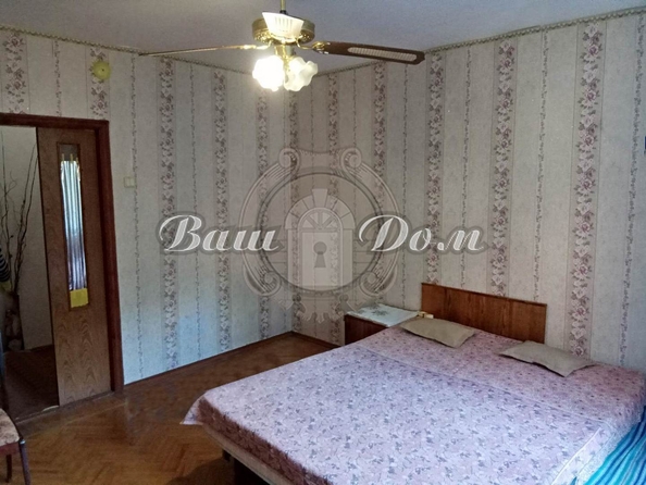 
   Продам 3-комнатную, 65.1 м², Короленко ул, 6

. Фото 12.