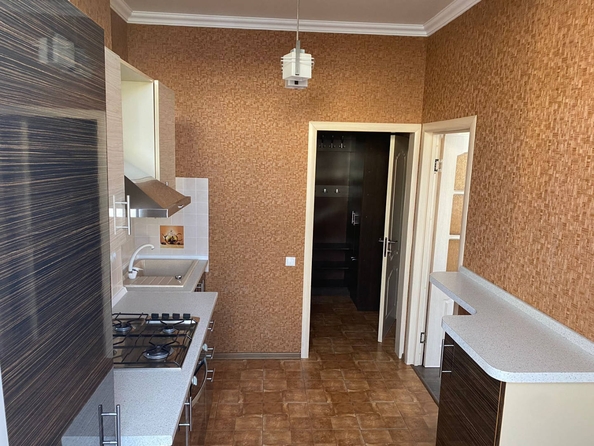 
   Продам 2-комнатную, 57.4 м², Лесная ул, 6/2

. Фото 3.