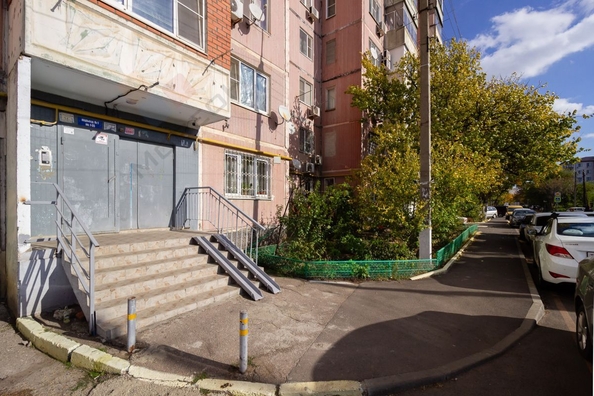 
   Продам 3-комнатную, 73.6 м², Ставропольская ул, 170

. Фото 4.