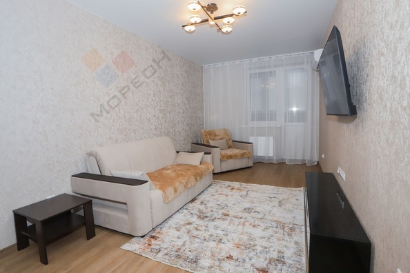 
  Сдам в аренду 2-комнатную квартиру, 67.8 м², Краснодар

. Фото 1.