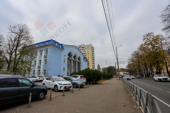 
   Продам 2-комнатную, 73.4 м², Онежская ул, 1

. Фото 16.