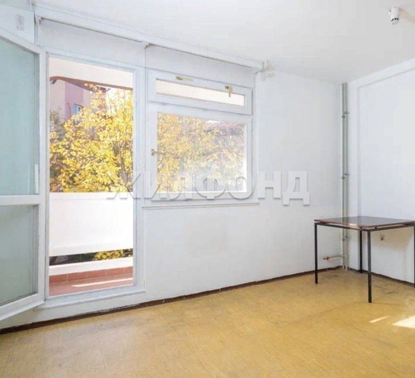 
   Продам 2-комнатную, 28 м², Дагомысская ул, 19

. Фото 1.