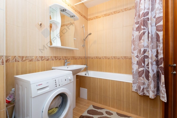 
   Продам 1-комнатную, 53 м², Думенко ул, 21/1

. Фото 24.