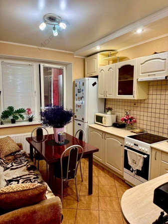 
   Продам 2-комнатную, 54.1 м², Ангарская ул, 2/5

. Фото 1.