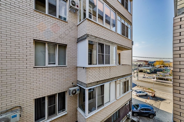 
   Продам 1-комнатную, 41 м², Суздальская ул, 11

. Фото 7.