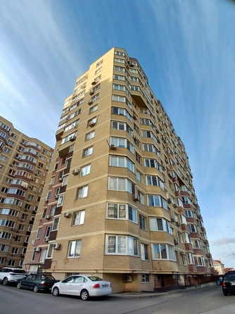 
   Продам 1-комнатную, 32 м², Лазурная ул, 10к2

. Фото 34.