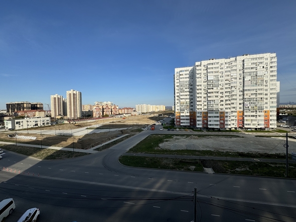 
   Продам 1-комнатную, 36 м², Ленина ул, 190к1

. Фото 8.