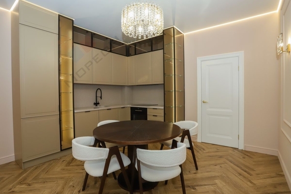 
   Продам 1-комнатную, 62.5 м², Чкалова ул, 8

. Фото 1.