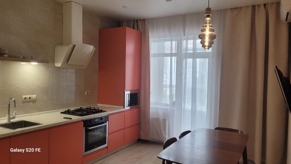 
   Продам 3-комнатную, 118 м², Витебская ул, к 4

. Фото 16.