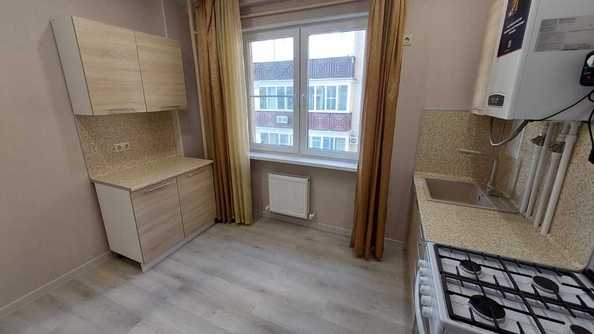 
   Продам 1-комнатную, 38 м², Крылова ул, 113к4

. Фото 2.