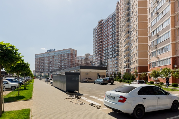 
   Продам 3-комнатную, 62.1 м², Западный Обход ул, 45

. Фото 29.