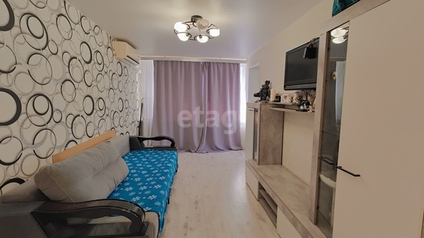 
   Продам 3-комнатную, 40.9 м², Широкая ул, 16

. Фото 1.