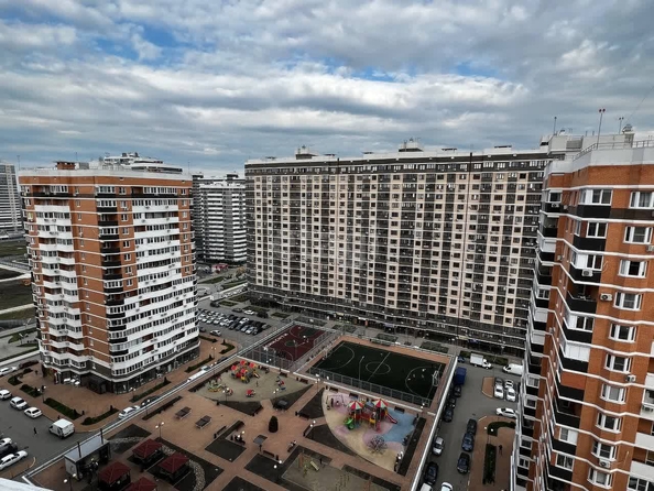 
   Продам 2-комнатную, 56 м², Командорская ул, 6

. Фото 7.