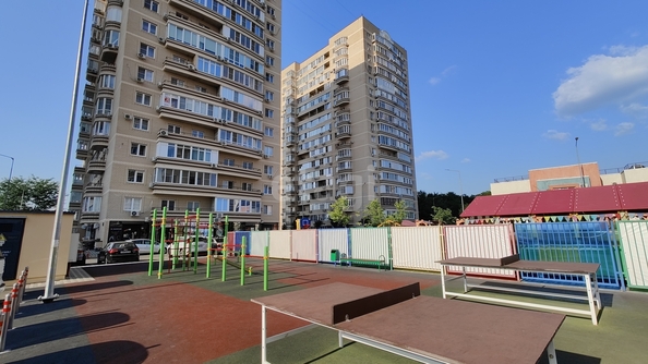 
   Продам 3-комнатную, 92.2 м², Круговая ул, 4в/1

. Фото 32.