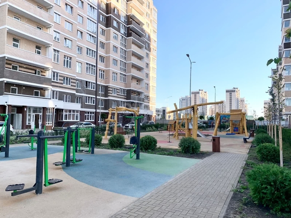 
   Продам 1-комнатную, 49.2 м², Мурата Ахеджака ул, 12 к3

. Фото 19.