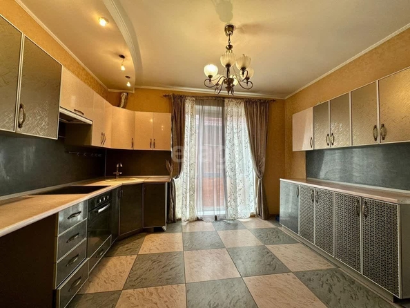 
   Продам 2-комнатную, 48.8 м², Таймырская ул, 29

. Фото 1.