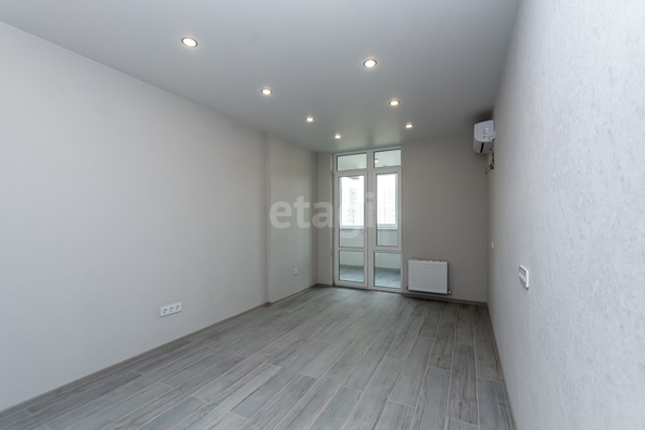 
   Продам 2-комнатную, 80 м², Любимово мкр, 18

. Фото 2.