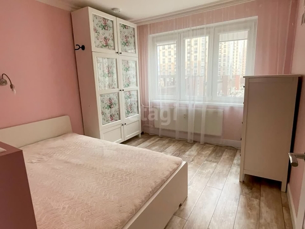 
   Продам 3-комнатную, 73.5 м², Зиповская ул, 48

. Фото 2.