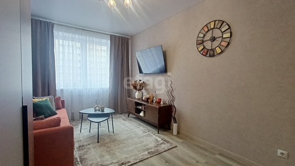 
   Продам 1-комнатную, 39 м², Заполярная ул, 39/10

. Фото 6.