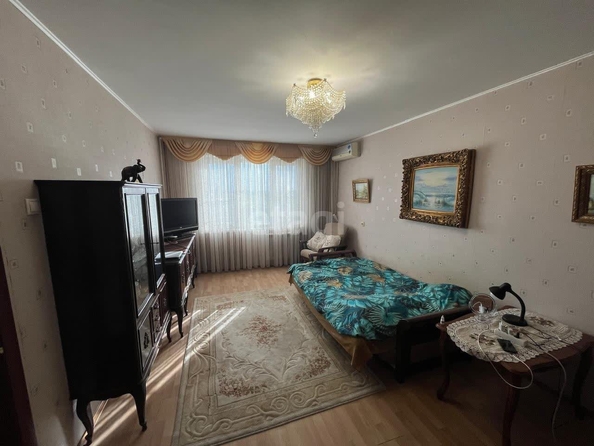 
   Продам 2-комнатную, 57.5 м², Рождественская Набережная ул, 3

. Фото 2.