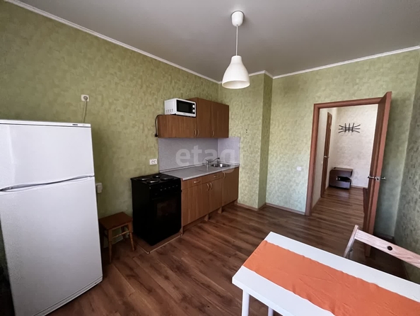 
   Продам 1-комнатную, 46.85 м², Репина пр-д, 1

. Фото 2.