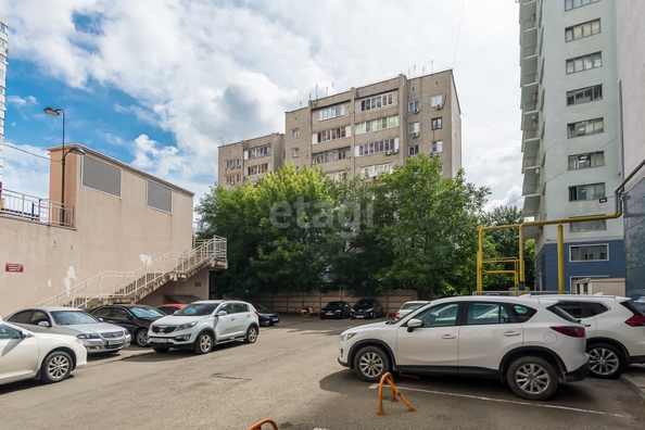 
   Продам 3-комнатную, 73.9 м², Кубанская Набережная ул, 100

. Фото 14.