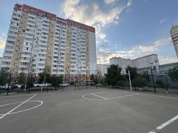 
   Продам 3-комнатную, 84.1 м², Черкасская ул, 72

. Фото 38.