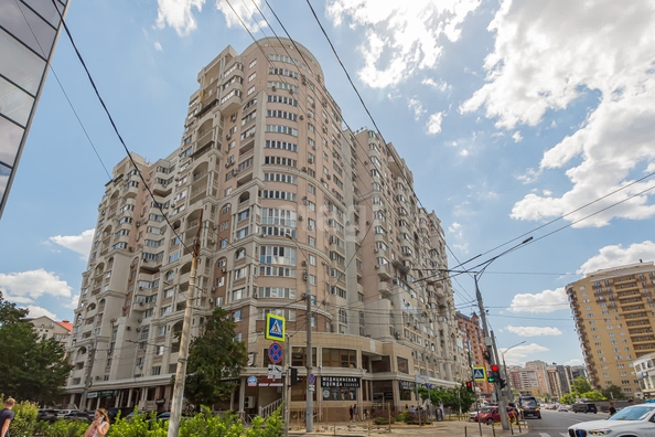 
   Продам 1-комнатную, 45.2 м², Кубанская Набережная ул, 64

. Фото 23.