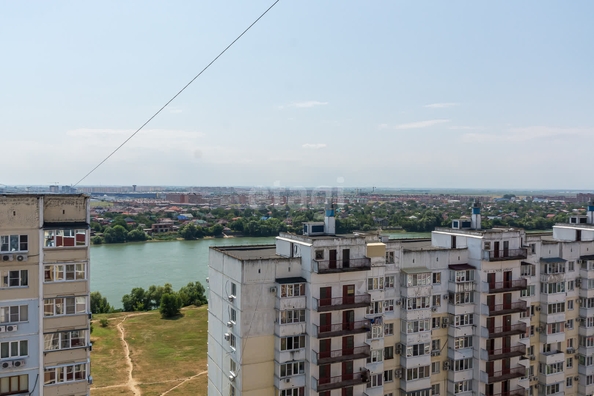 
   Продам 2-комнатную, 66 м², Рождественская Набережная ул, 37

. Фото 26.