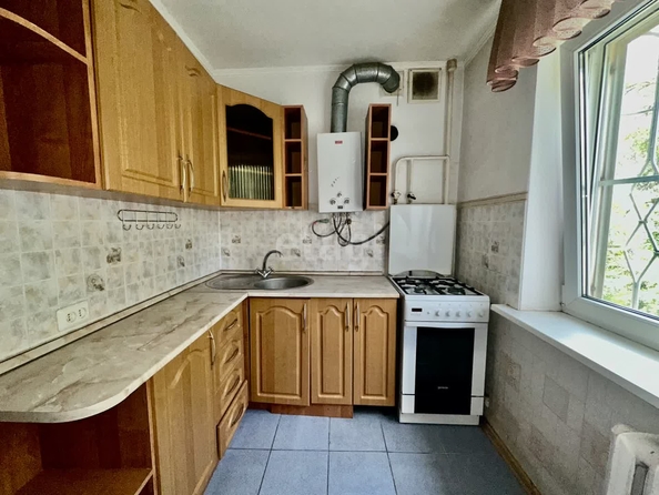 
   Продам 3-комнатную, 54.5 м², Рашпилевская ул, 183

. Фото 2.