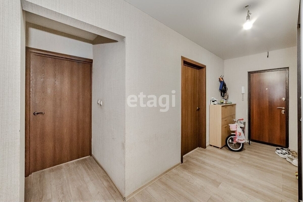 
   Продам 2-комнатную, 65.5 м², Рождественская Набережная ул, 37

. Фото 9.