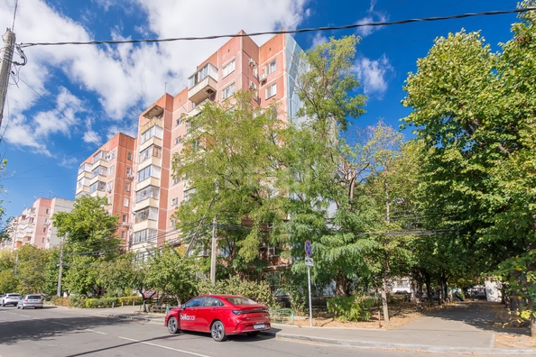 
   Продам 2-комнатную, 54.7 м², Ставропольская ул, 176

. Фото 21.