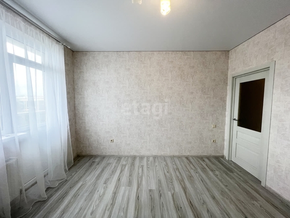 
   Продам 1-комнатную, 43 м², Заполярная ул, 45/1

. Фото 5.