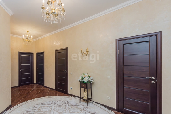 
   Продам 3-комнатную, 132.5 м², Кубанская Набережная ул, 37

. Фото 15.